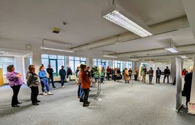 Die Gäste bei der Eröffnungsveranstaltung im Jobcenter Dresden