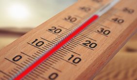 Ein Thermometer welches fast 40 Grad Celsius anzeigt
