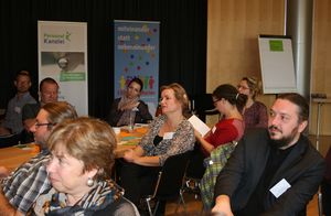 Blick auf die zuh&ouml;renden Teilnehmer beim 1. Netzwerktreffen